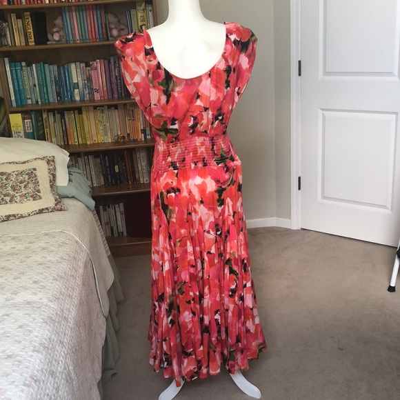 Grace Elements Dresses & Skirts - Grace Elements Summer Dress in Peaches and Pinks!